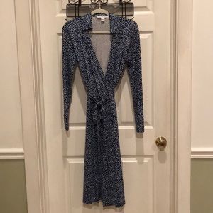 Beautiful DVF silk wrap dress true classic